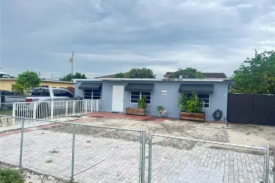 1401 E 8th Ave, Hialeah: photo 1 of 25