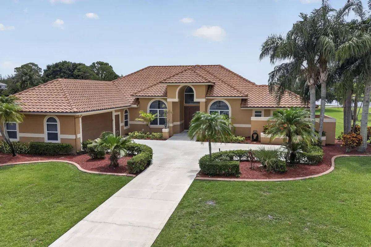 8030 Woodsmuir Dr, Palm Beach Gardens: photo 1 of 80