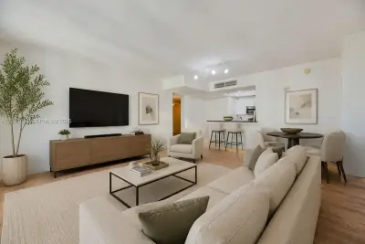 7350 SW 89th St #2110S, Miami: photo 1 of 13