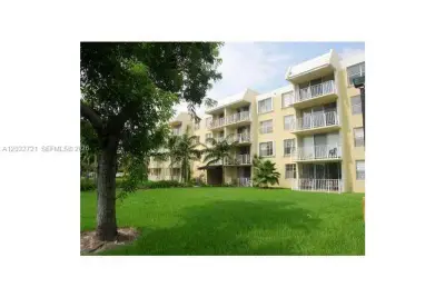 13100 SW 92nd Ave #A-PH13, Miami: photo 1 of 13