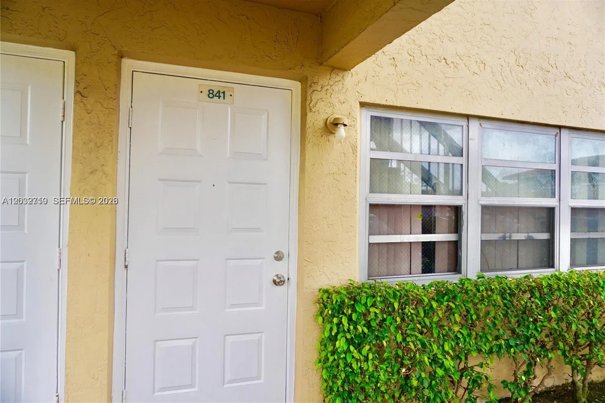 841 Twin Lakes Dr #30-A, Coral Springs: photo 1 of 5