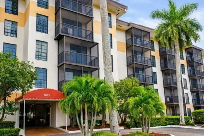 5570 NW 44th St #308A, Lauderhill: photo 1 of 9
