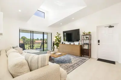1008 Green Pine Blvd #H3, West Palm Beach: photo 1 of 25