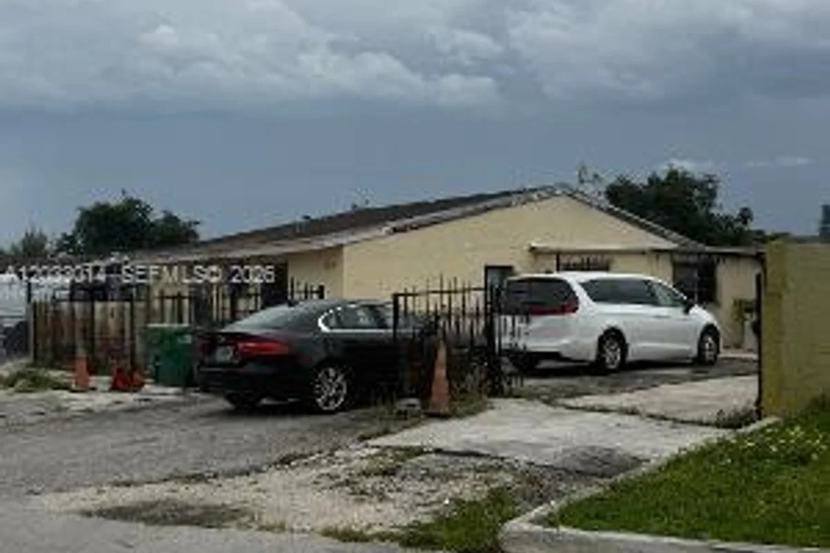 21407 NW 39th Ave, Miami Gardens: photo 1 of 1