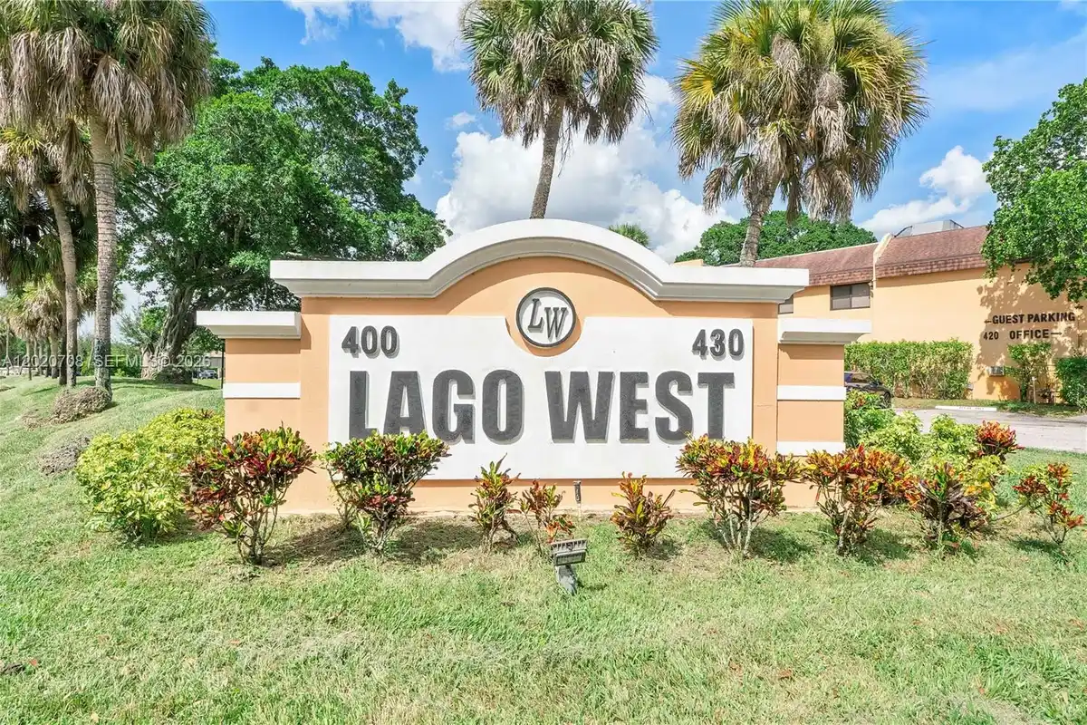 430 Commodore Dr #213, Plantation: photo 1 of 45