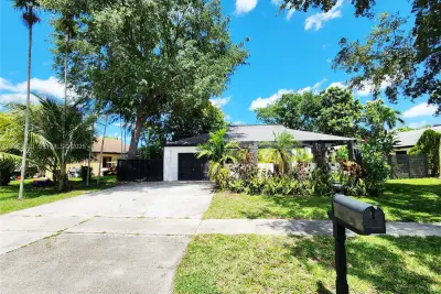 4962 SW 95th Ave, Cooper City: photo 1 of 1