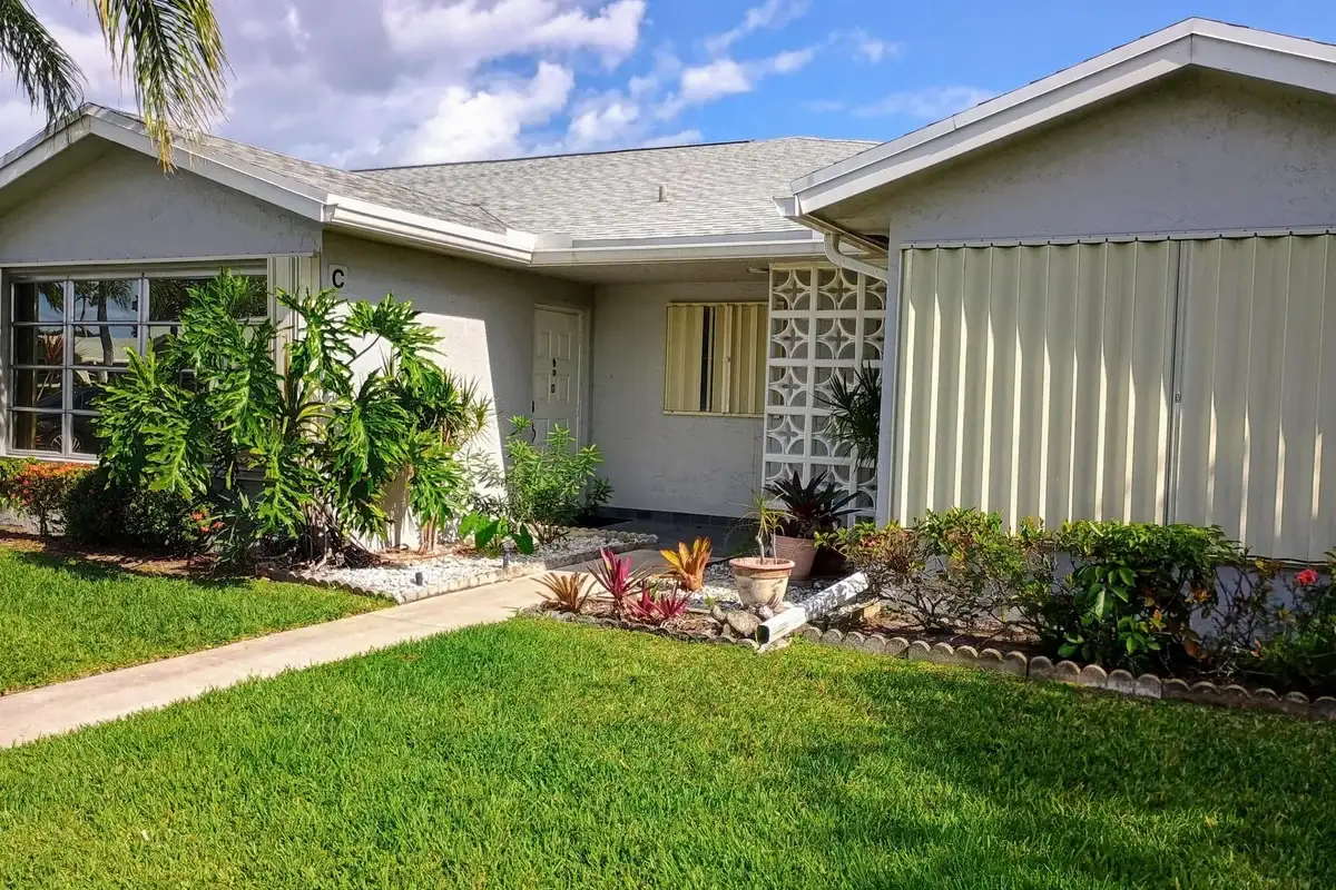 14716 Canalview Dr #D, Delray Beach: photo 1 of 11