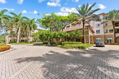 16102 Emerald Estates Dr #101, Weston: photo 1 of 26