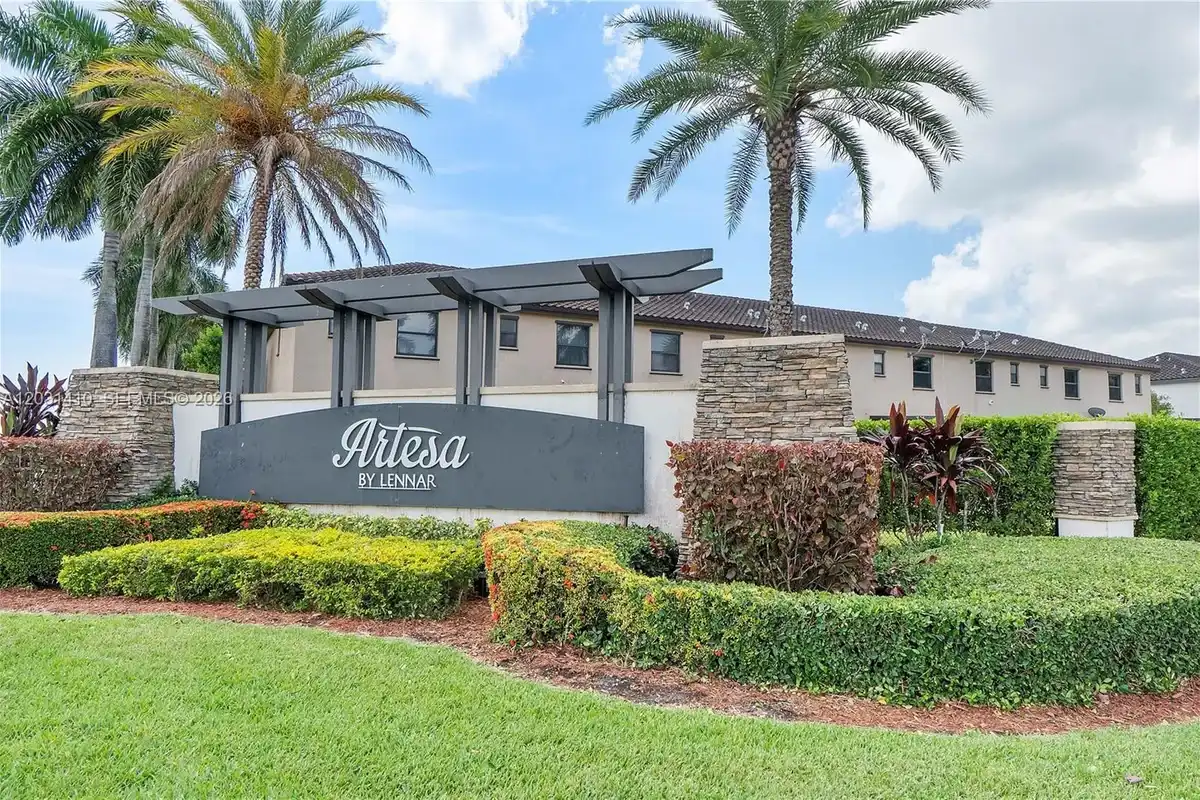 24843 SW 114th Ct, Homestead: photo 1 of 5