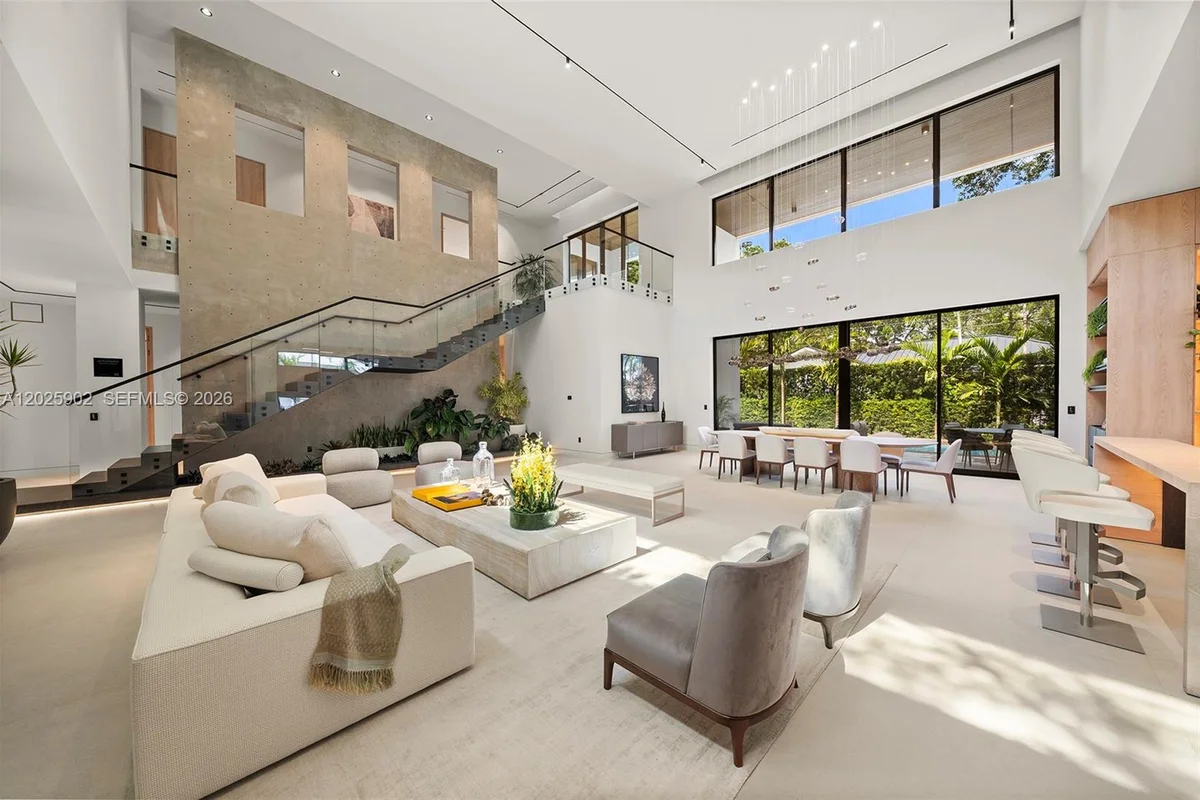7895 SW 52nd Ct, Miami: photo 1 of 44