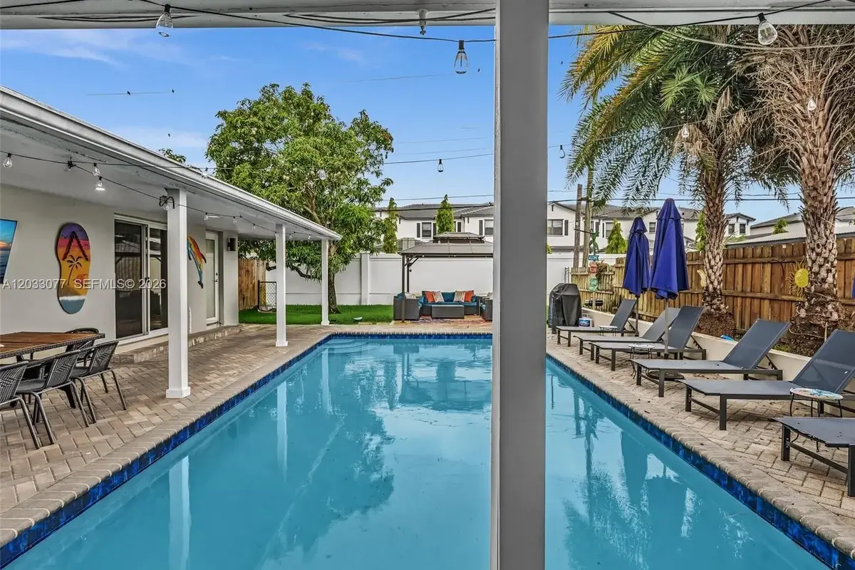 5021 SW 29th Ter, Dania Beach: photo 1 of 65