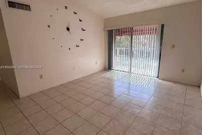 15630 SW 80th St #I-305, Miami: photo 1 of 12