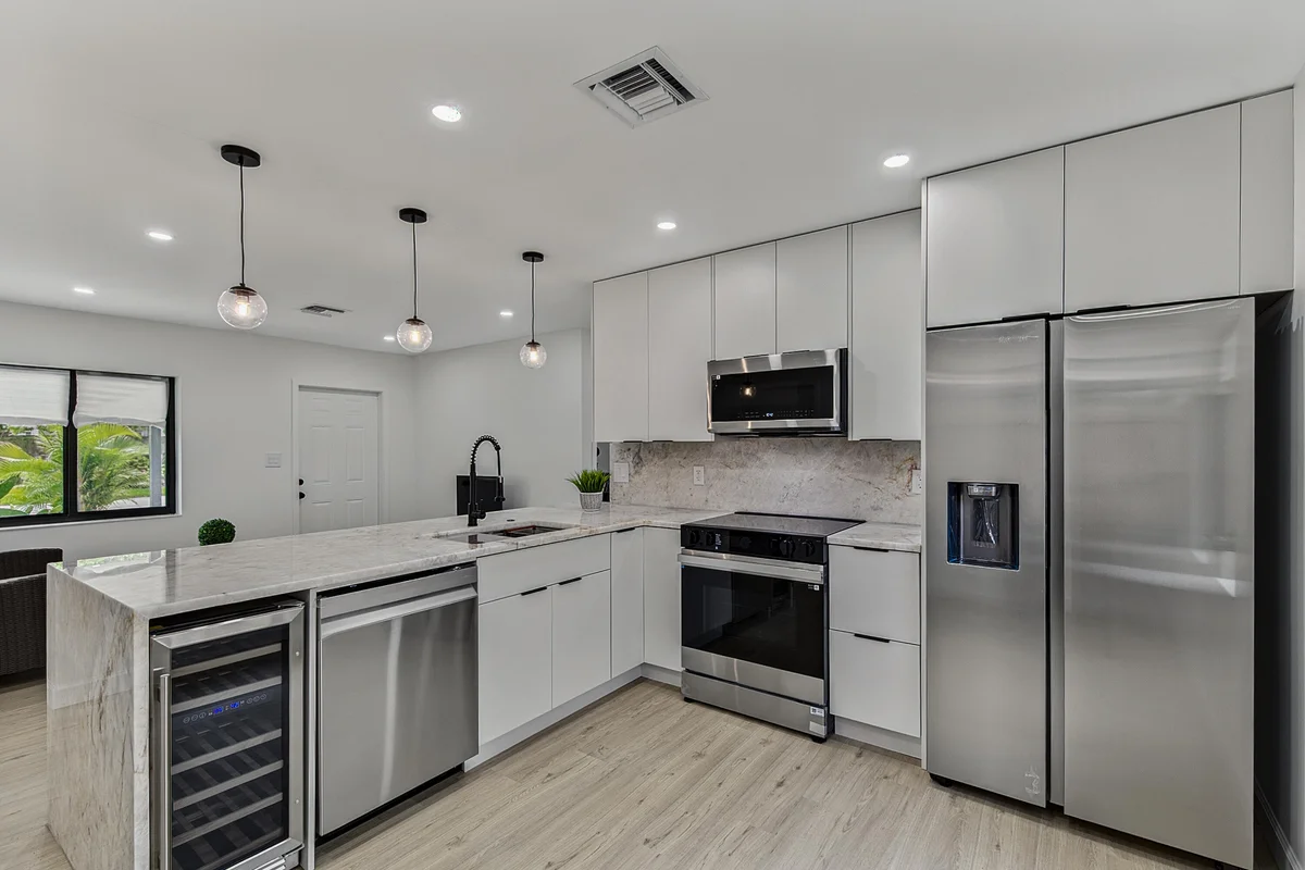 1101 SW 19th Ave, Fort Lauderdale: photo 1 of 45