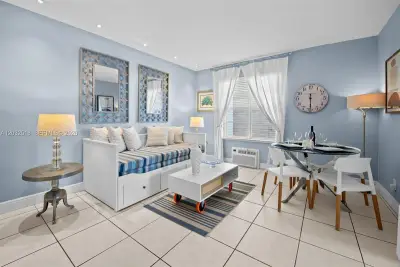 3030 Collins Ave #4E, Miami Beach: photo 1 of 27