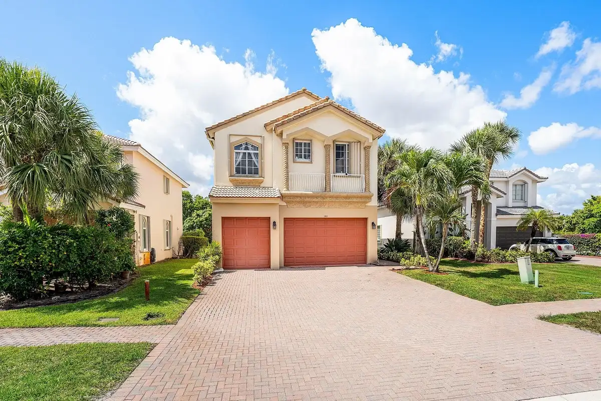 140 Bellezza Ter, Royal Palm Beach: photo 1 of 39