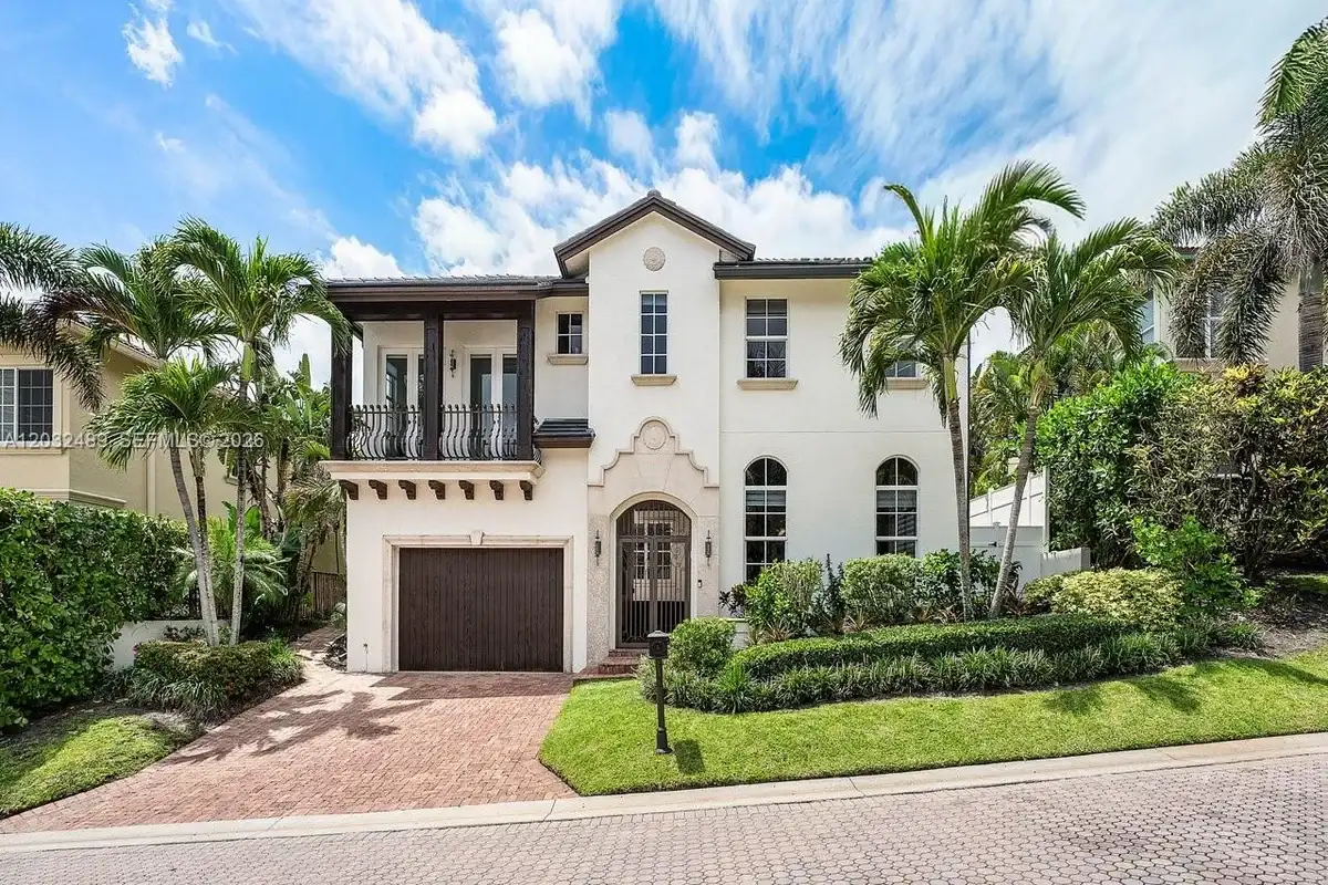 460 Surfside Ln, Juno Beach: photo 1 of 1