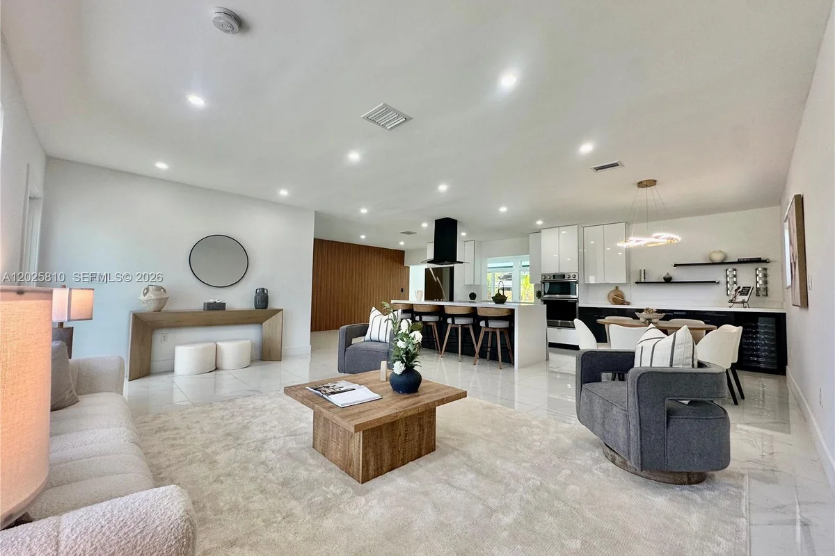 1446 Scott St, Hollywood: photo 1 of 42