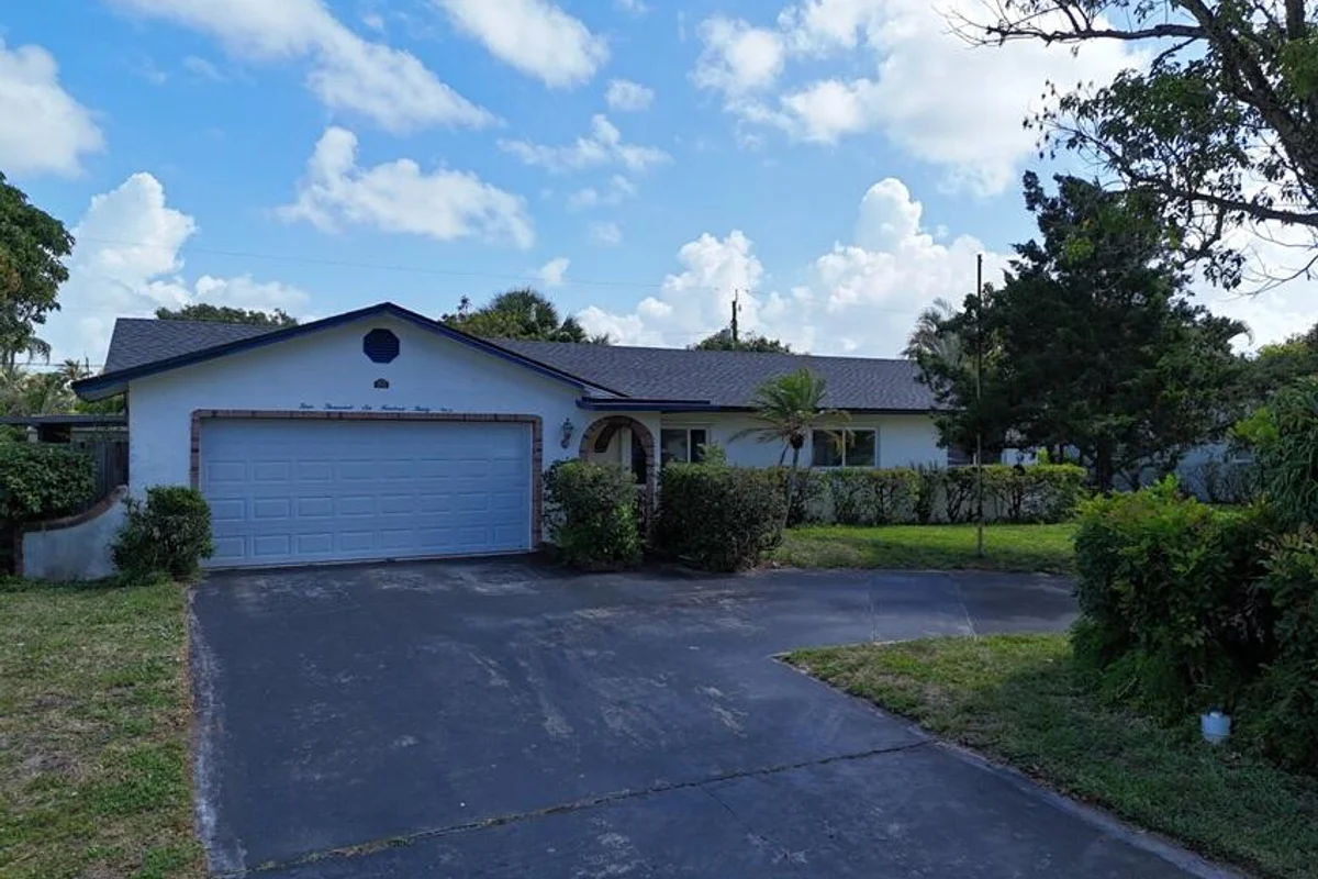 4639 Franwood Dr, Delray Beach: photo 1 of 32