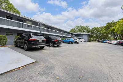 8982 W Sample Rd #204, Coral Springs: photo 1 of 20