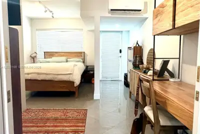 626 Meridian Ave #5, Miami Beach: photo 1 of 23