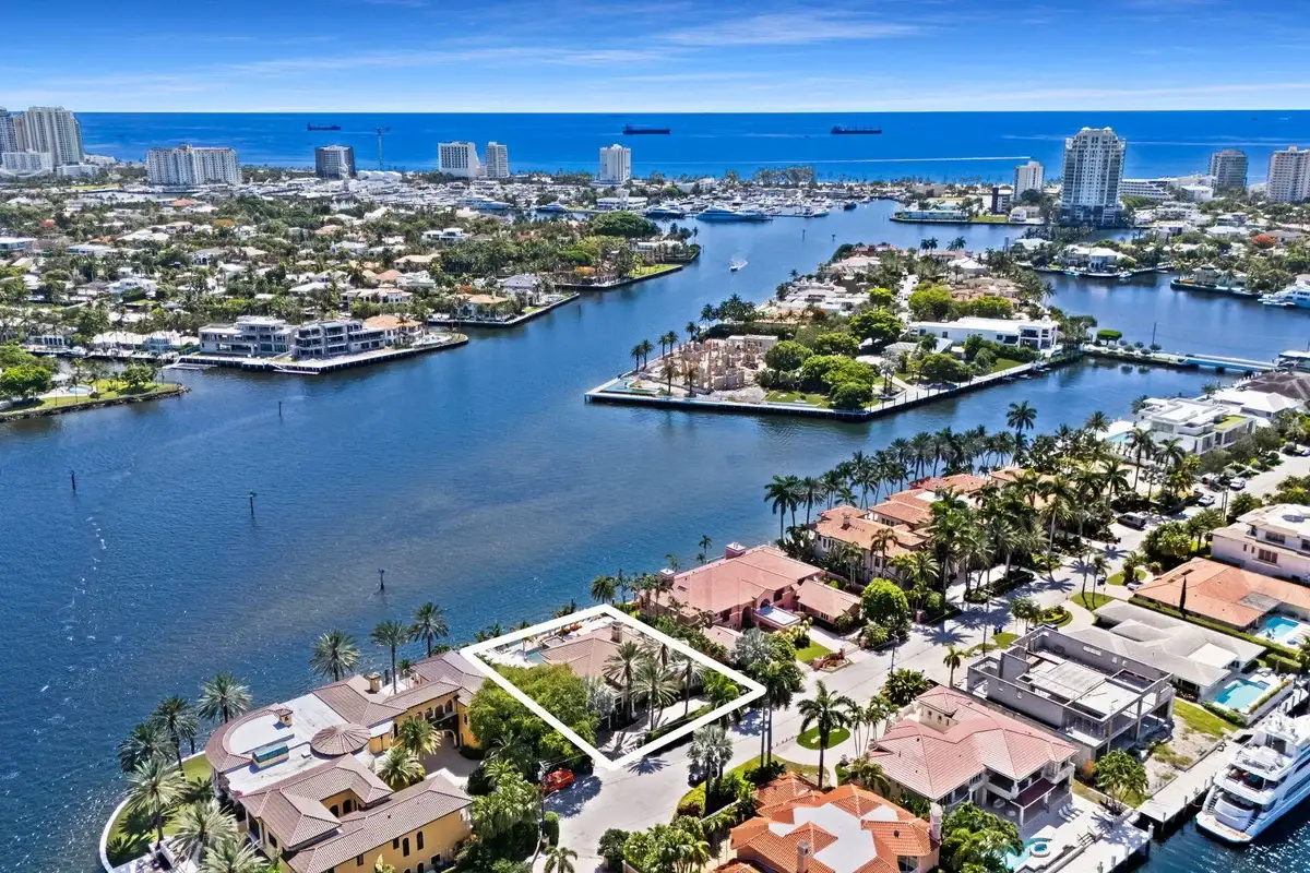 3 Isla Bahia Dr, Fort Lauderdale: photo 1 of 64