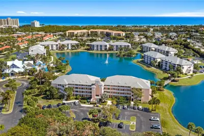 275 Palm Ave #A205, Jupiter: photo 1 of 19