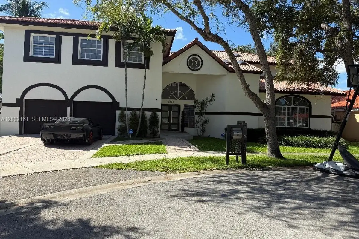 15106 NW 89th Ct, Miami Lakes: photo 1 of 57