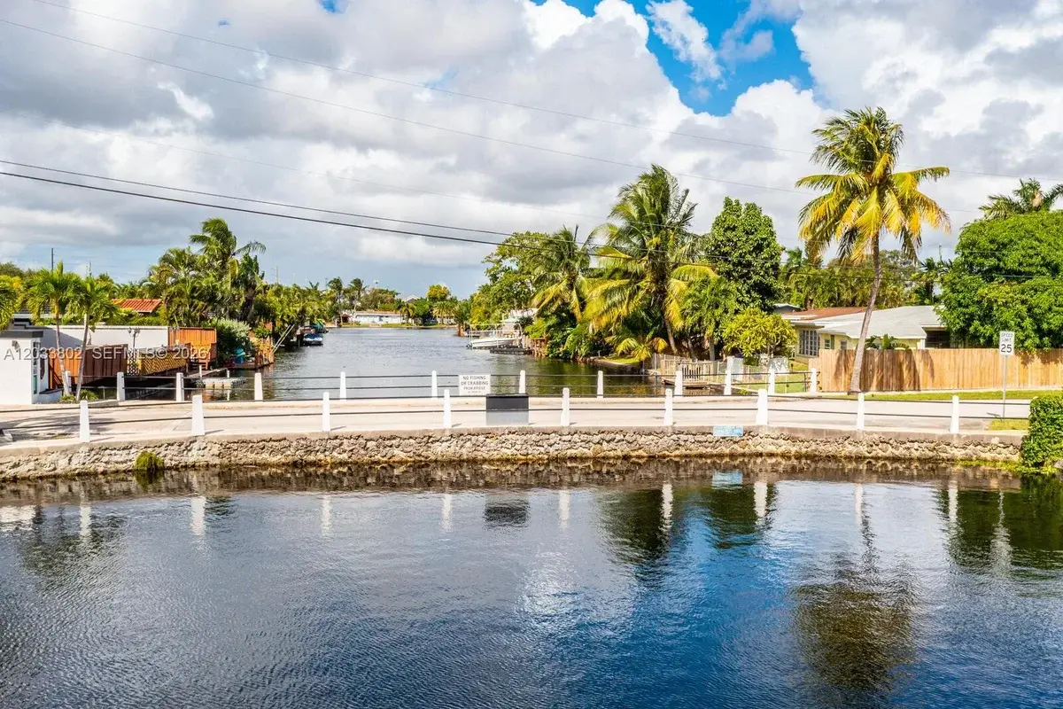 2856 NW 10th Ave, Wilton Manors: photo 1 of 67
