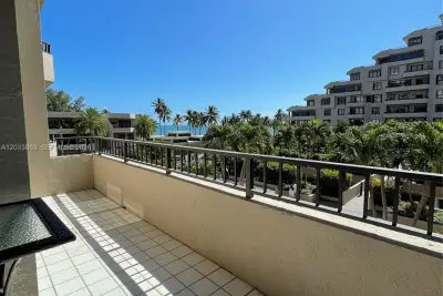 251 Crandon Blvd #338, Key Biscayne: photo 1 of 18