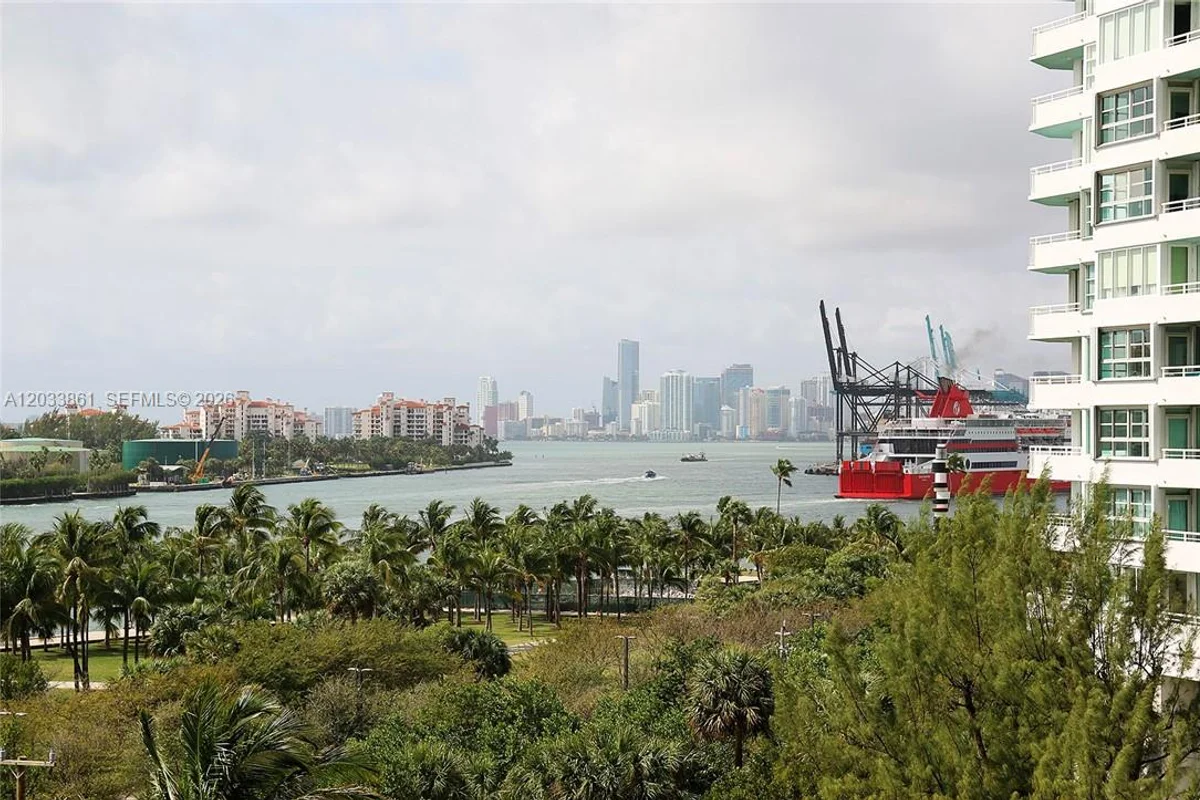100 S Pointe Dr #601, Miami Beach: photo 1 of 24