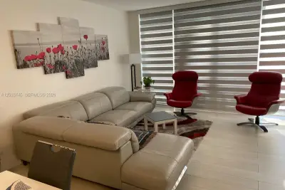 5601 Collins Ave #622, Miami Beach: photo 1 of 10