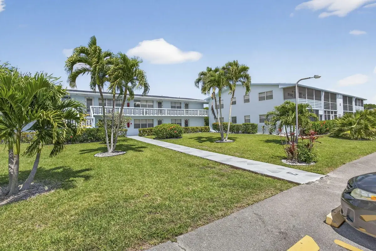 106 E Camden E, West Palm Beach: photo 1 of 54