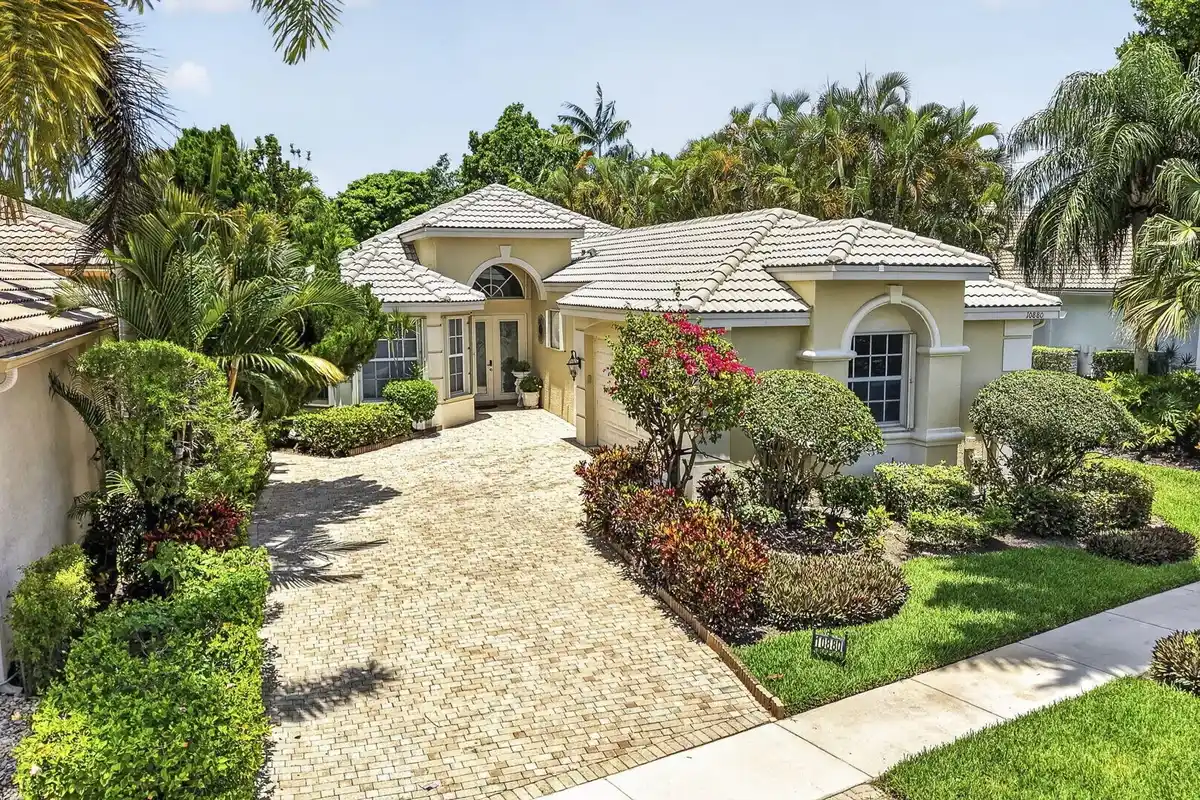 10880 Northgreen Dr, Lake Worth: photo 1 of 98