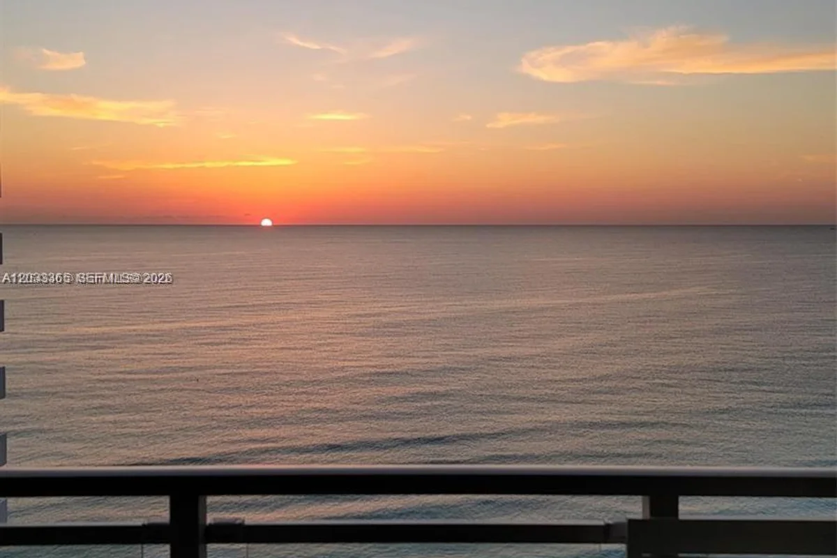 Condo in Hallandale Beach: photo 1 of 20