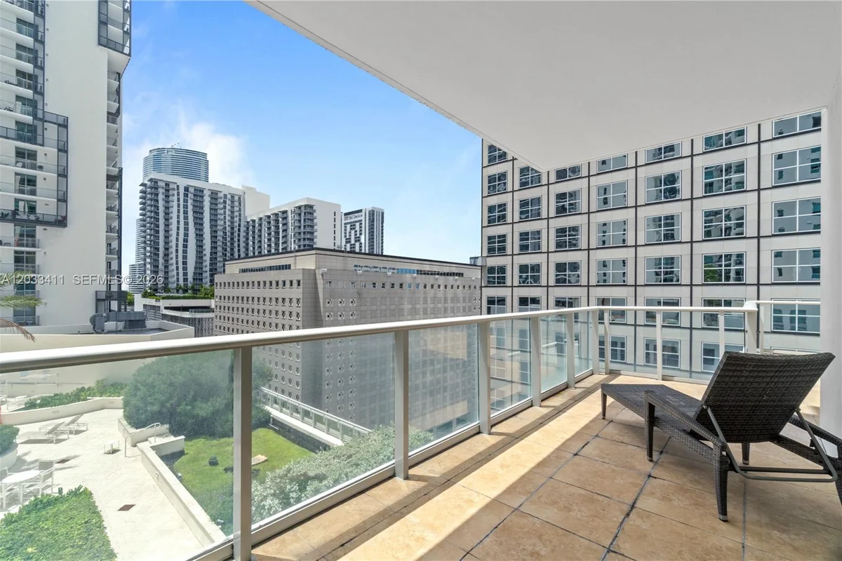 300 S Biscayne Blvd #T-1411, Miami: photo 1 of 25
