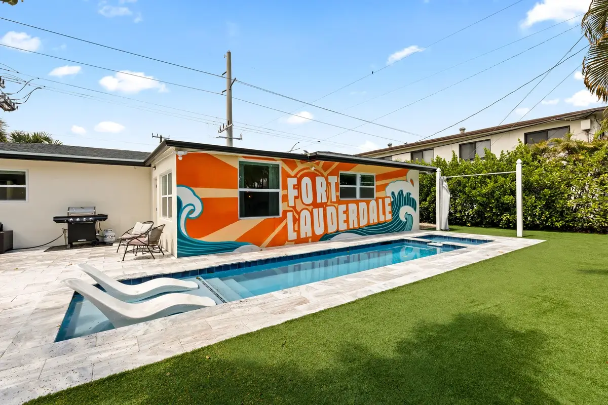 5530 NE 18th Ave, Fort Lauderdale: photo 1 of 51