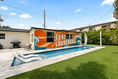 5530 NE 18th Ave, Fort Lauderdale: photo 1 of 51