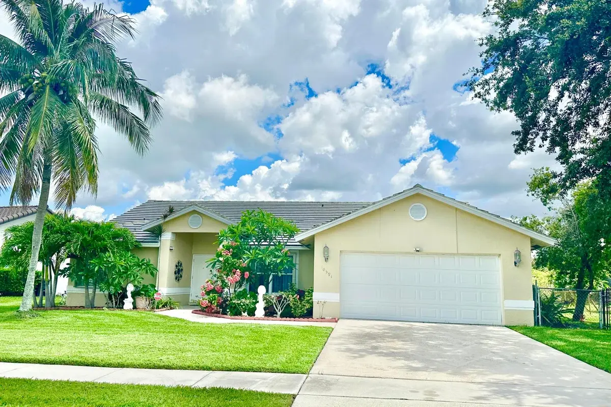 10591 Paso Fino Dr, Wellington: photo 1 of 13