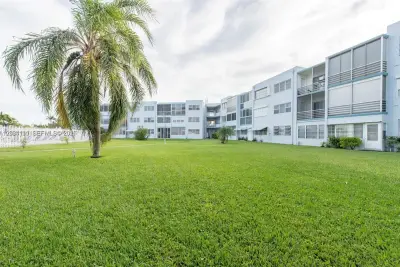 2200 Park Ln #105, Hollywood: photo 1 of 16