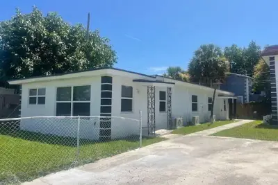 304 N Tamarind Ave, West Palm Beach: photo 1 of 31