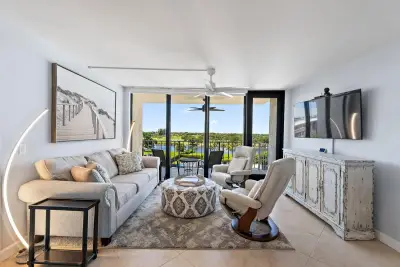 336 Golfview Rd #619, North Palm Beach: photo 1 of 57