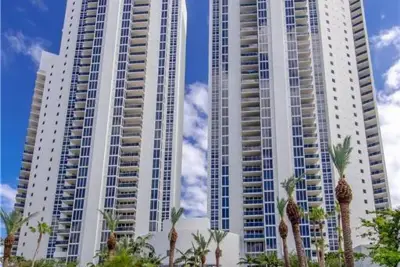 19111 Collins Ave #2807, Sunny Isles Beach: photo 1 of 32