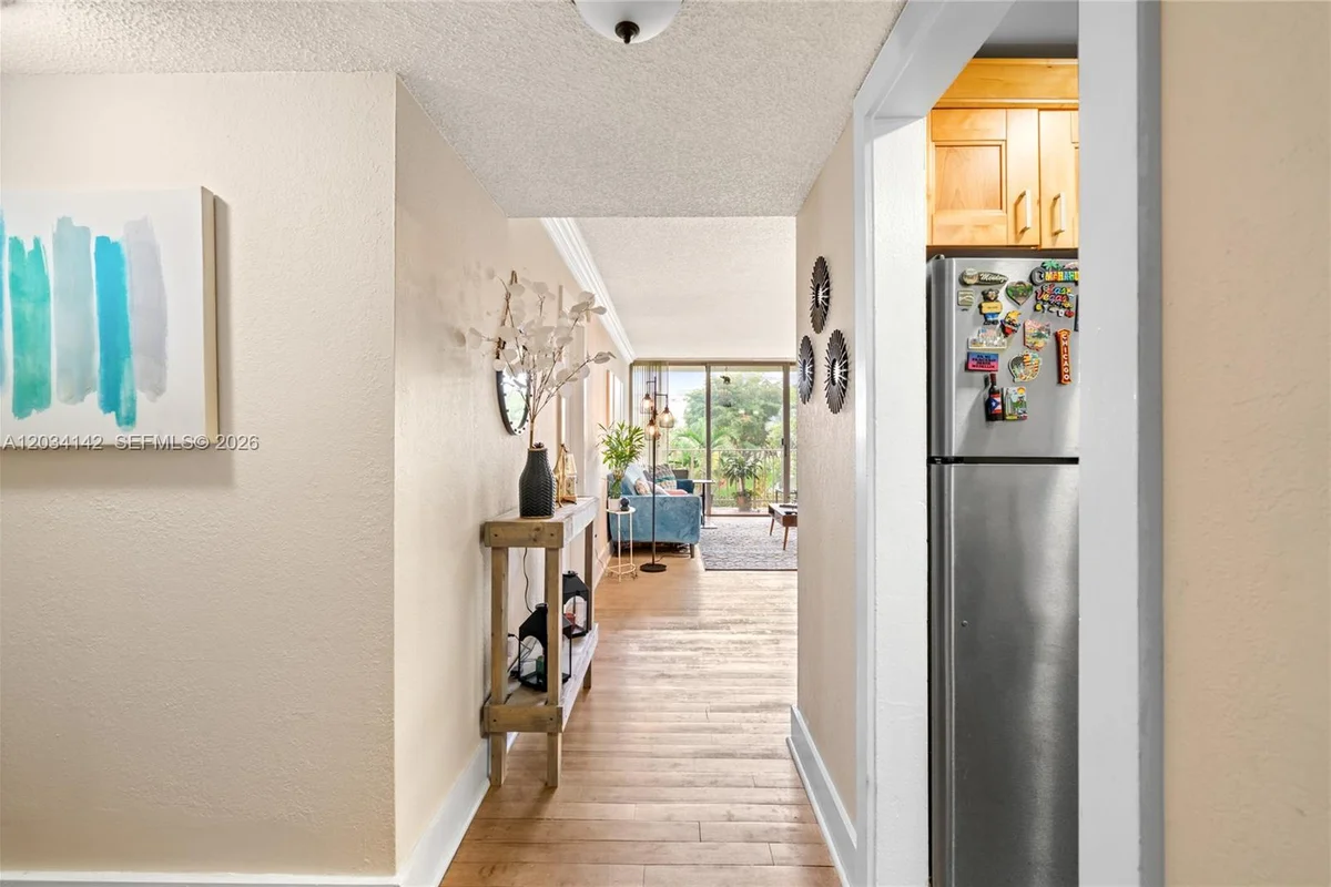 13120 SW 92nd Ave #B-313, Miami: photo 1 of 36