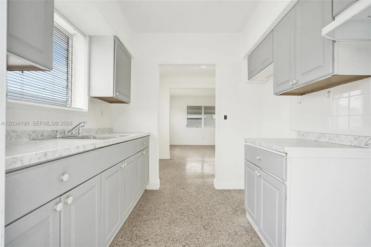 710 82nd St #1, Miami Beach: photo 1 of 35