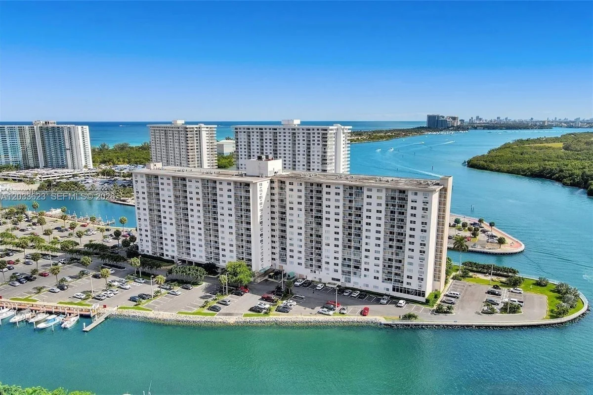 400 Kings Point Dr #928, Sunny Isles Beach: photo 1 of 46