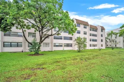 10400 NW 30th Ct #305, Sunrise: photo 1 of 24
