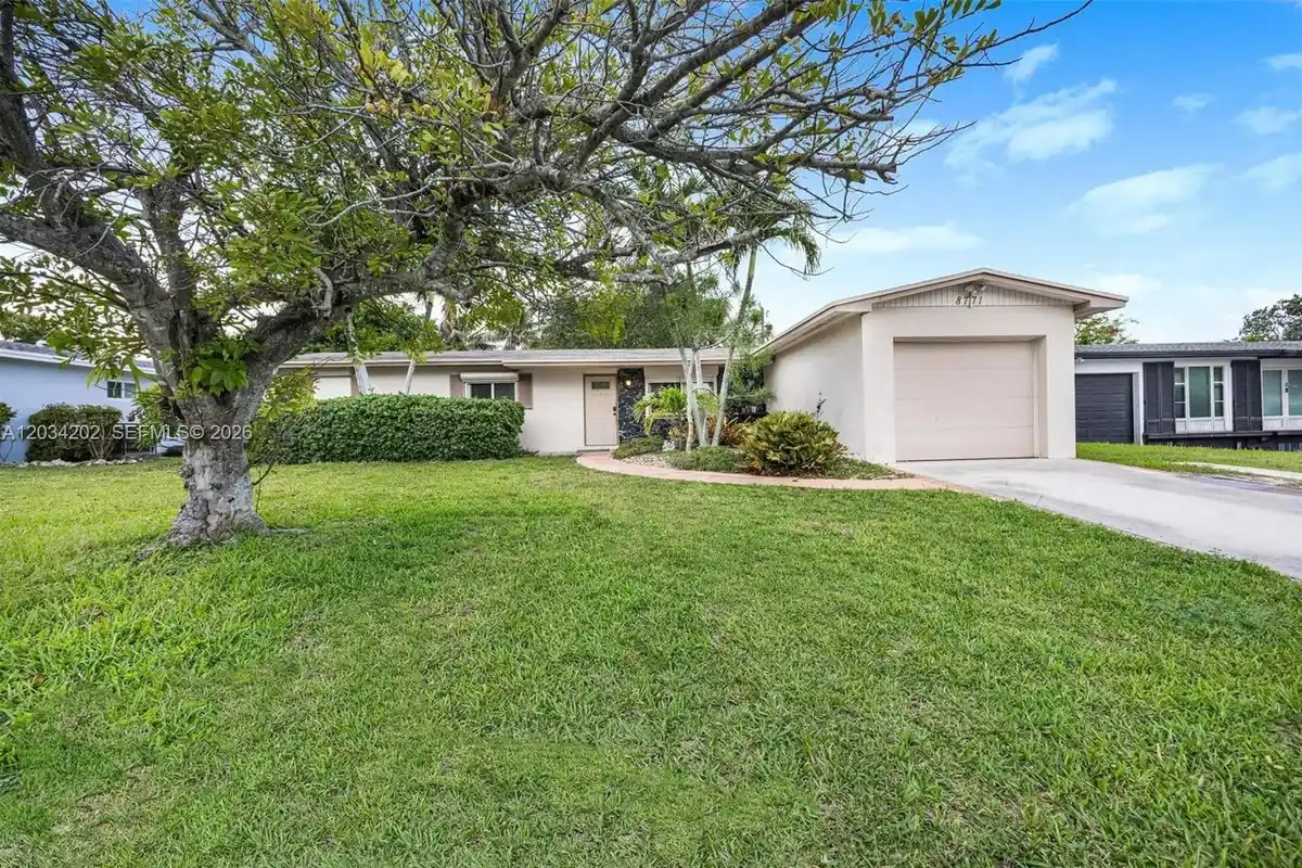 8771 SW 200th Ter, Cutler Bay: photo 1 of 21