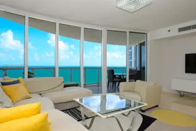17201 Collins Ave #1508, Sunny Isles Beach: photo 1 of 22