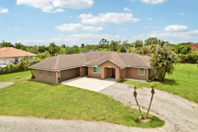 12628 N 70th Pl N, West Palm Beach: photo 1 of 14