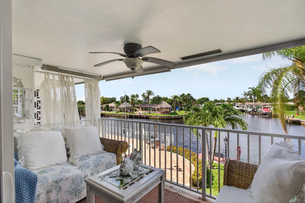 800 Pine Dr #13, Pompano Beach: photo 1 of 28